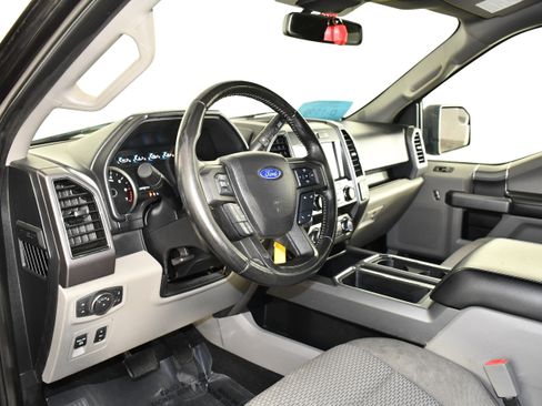 Used 2019 Ford F150 XLT w/ Equipment Group 302A Luxury AWD/4WD image 42