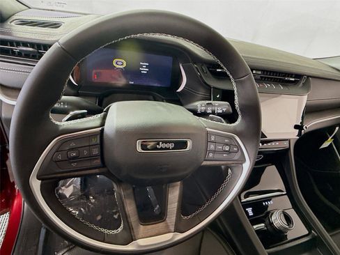 New 2026 Jeep Grand Cherokee L Limited AWD/4WD image 6
