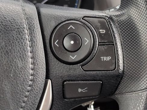 Used 2017 Toyota RAV4 LE FWD image 24