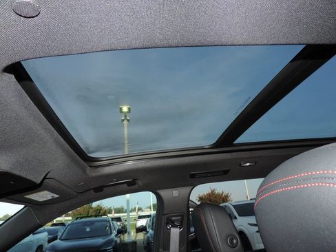 Used 2024 Chevrolet Traverse RS w/ LPO, Floor Liner Package FWD image 19
