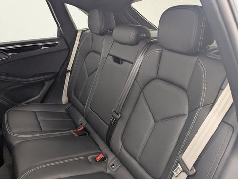 Used 2024 Porsche Macan S image 24