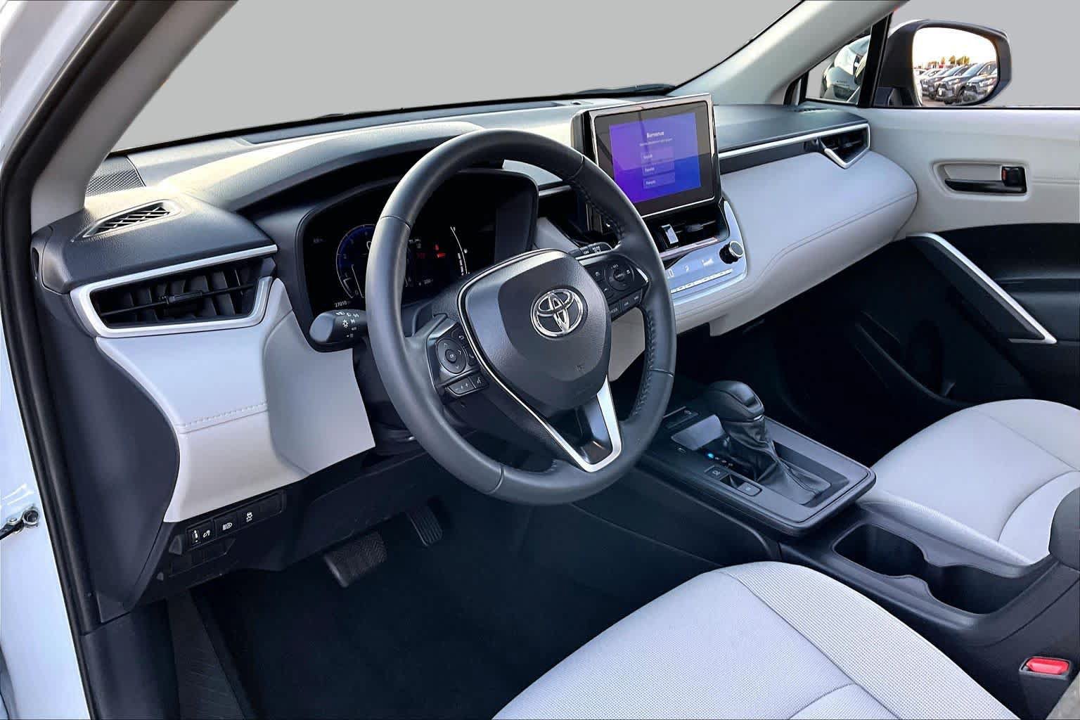 Certified 2026 Toyota Corolla Cross LE FWD image 18