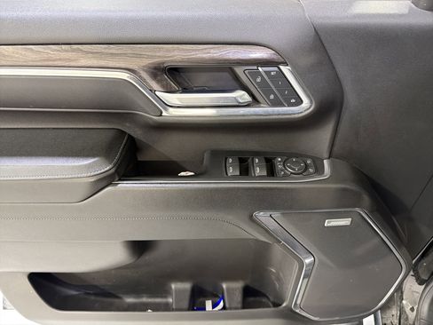 Used 2024 Chevrolet Silverado 2500 LTZ w/ LTZ Plus Package image 15