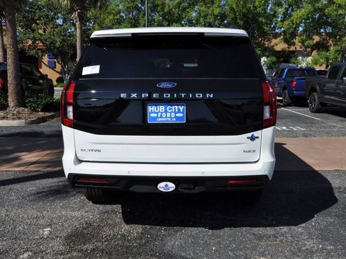 New 2025 Ford Expedition Max Active image 4
