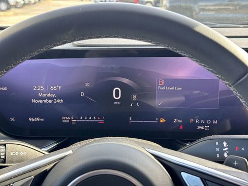 Used 2025 Buick Envision Preferred image 21