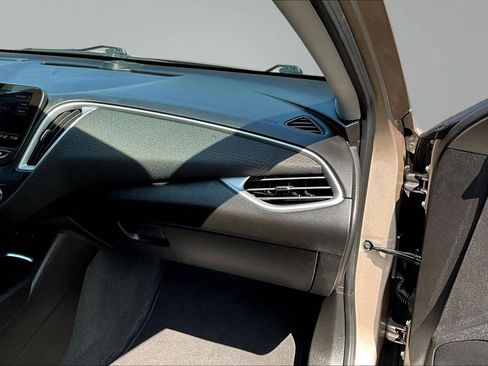 Used 2024 Chevrolet Malibu LT FWD image 25