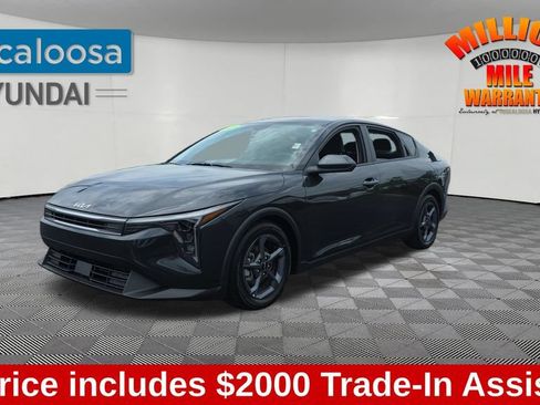 Used 2025 Kia K4 FWD image 3