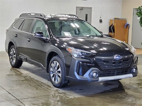 Certified 2023 Subaru Outback Limited image 3