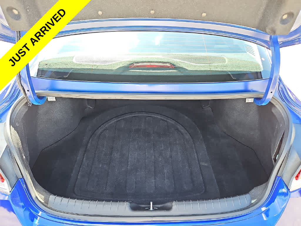 Used 2025 Hyundai Elantra Limited FWD image 31