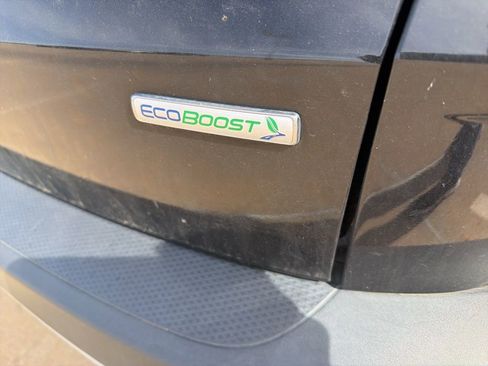 Used 2020 Ford Escape SE image 9