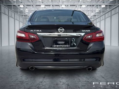 Used 2017 Nissan Altima 3.5 SR FWD image 4