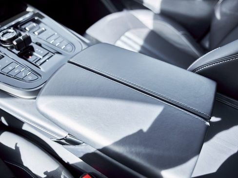 Used 2025 Aston Martin DBX 707 image 63