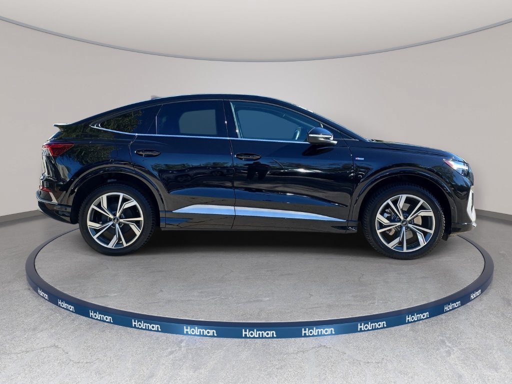 Certified 2023 Audi Q4 e-tron Premium Plus AWD/4WD image 4