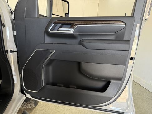 New 2026 GMC Sierra 3500 SLE image 39