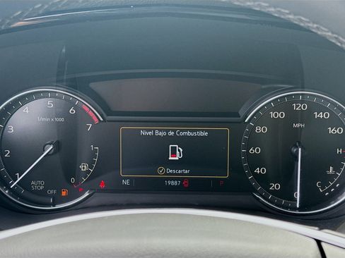 Used 2024 Cadillac XT5 Luxury FWD image 9