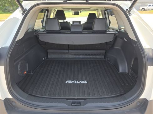 Used 2019 Toyota RAV4 Limited w/ Advanced Technology Package AWD/4WD image 33