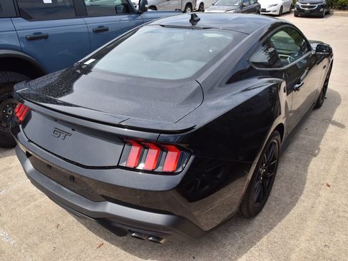 Certified 2026 Ford Mustang GT Premium RWD image 5