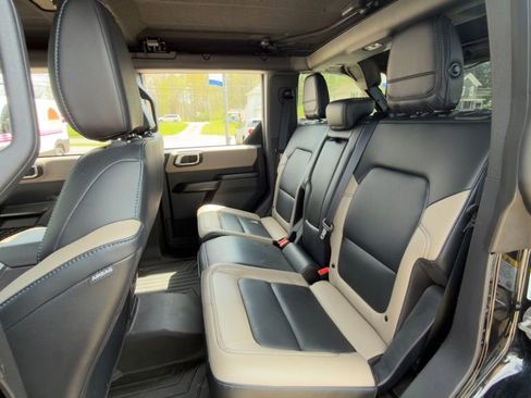 Used 2024 Ford Bronco Wildtrak AWD/4WD image 10