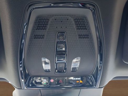 New 2026 Cadillac Lyriq Luxury w/ LPO, Floor Liner Package AWD/4WD image 23