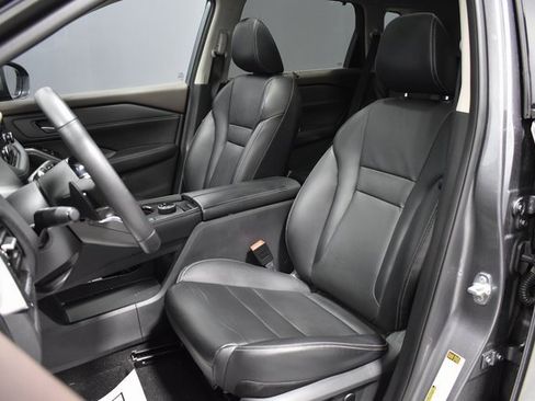 Certified 2023 Nissan Rogue SL w/ SL Premium Package image 5