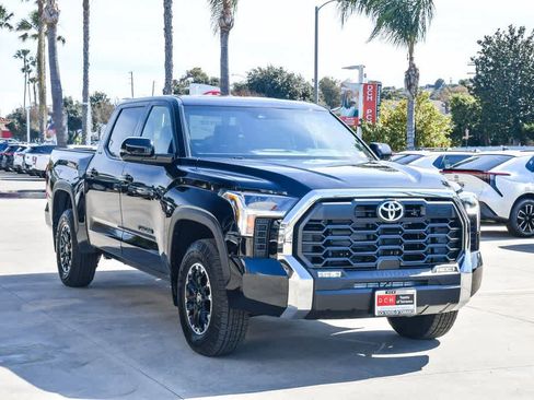 New 2026 Toyota Tundra SR5 AWD/4WD image 3