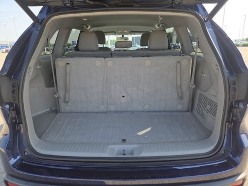 Used 2016 Toyota Highlander LE AWD/4WD image 18