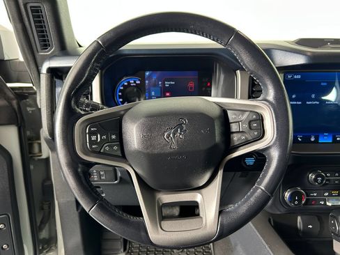Used 2022 Ford Bronco Outer Banks w/ Sasquatch Package AWD/4WD image 17