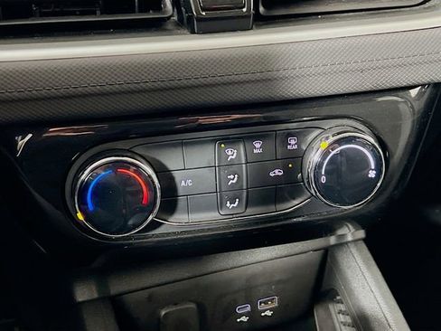 Used 2025 Chevrolet TrailBlazer LT image 19