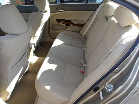 Used 2009 Honda Accord EX image 10