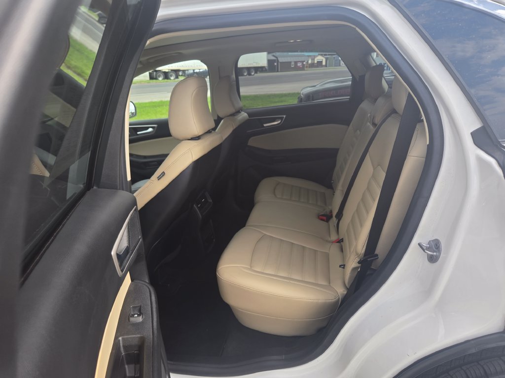 Used 2022 Ford Edge SEL w/ Convenience Package AWD/4WD image 8