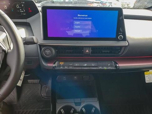 Used 2026 Toyota Prius Plug-In Hybrid FWD image 15