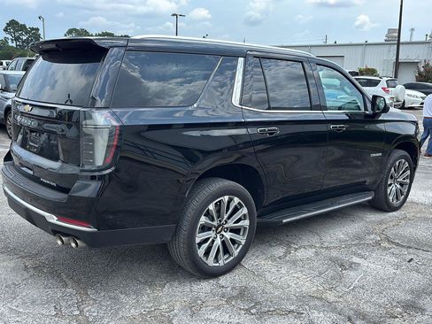 Used 2025 Chevrolet Tahoe Premier RWD image 7
