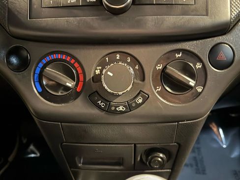 Used 2007 Chevrolet Aveo LT image 15