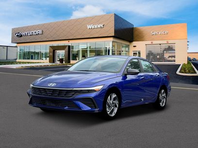 New 2025 Hyundai Elantra SEL
