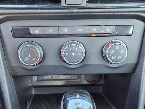 Certified 2022 Volkswagen Taos S w/ IQ Drive S Package image 20