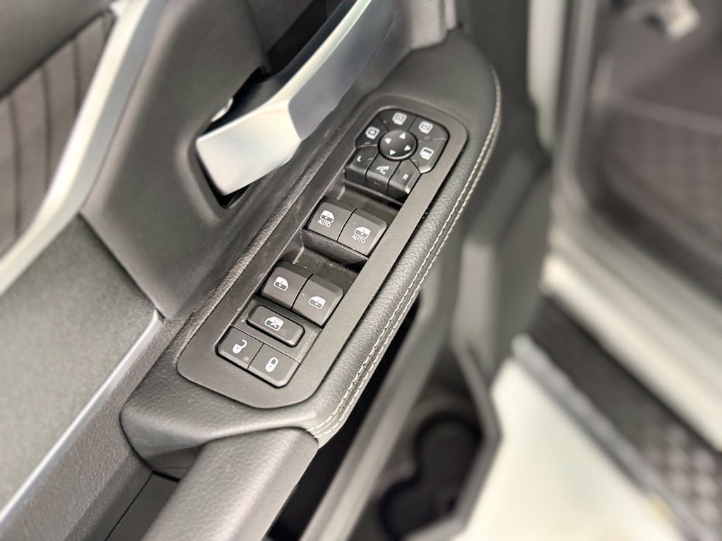 New 2027 RAM 2500 Big Horn AWD/4WD image 13