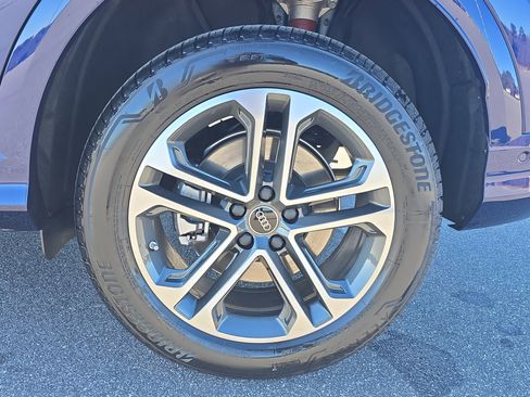 New 2025 Audi Q5 Premium image 32