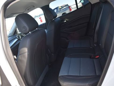 New 2026 Chevrolet Trax LT w/ Driver Confidence Package image 18