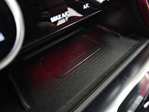 Used 2025 Jaguar F-PACE R-Dynamic S AWD/4WD image 37