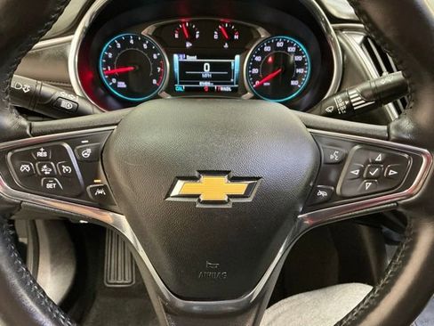 Used 2018 Chevrolet Malibu Premier w/ Premier Sun and Wheel Package image 29