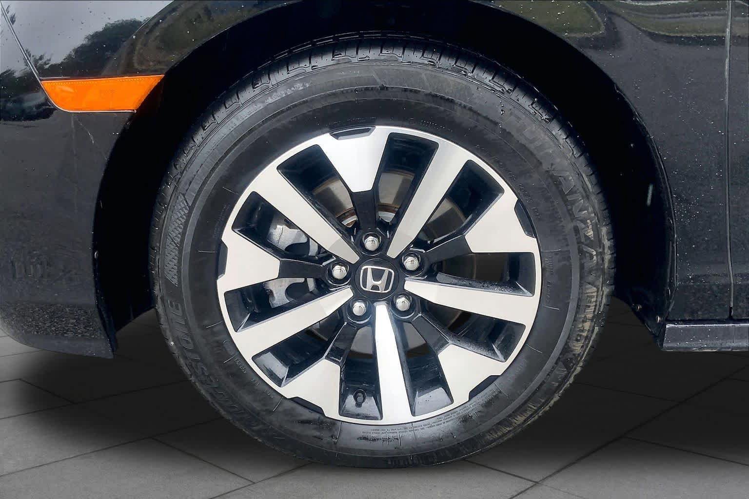 Used 2026 Honda Odyssey EX-L image 10