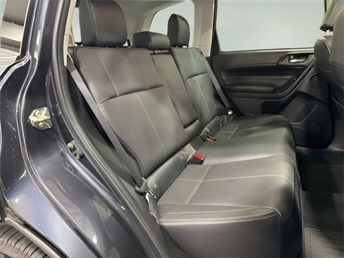 Used 2018 Subaru Forester 2.5i Touring image 31