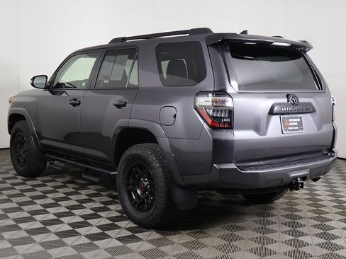 Used 2021 Toyota 4Runner Venture w/ Moonroof Package AWD/4WD image 9
