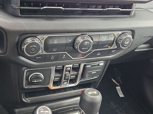 New 2026 Jeep Wrangler Unlimited Sport AWD/4WD image 40