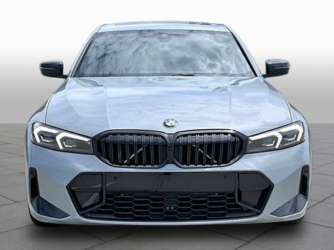 Used 2026 BMW 330i Sedan w/ M Sport Package RWD image 3