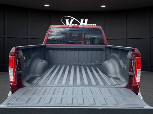 Used 2022 RAM 1500 Big Horn AWD/4WD image 26
