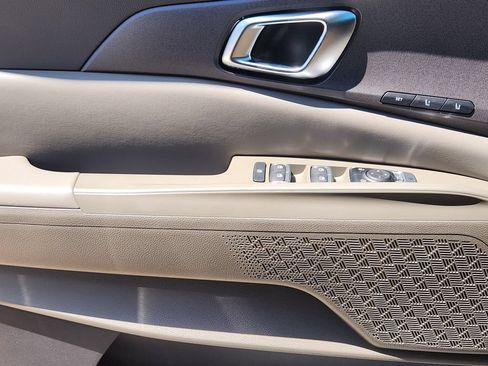 New 2026 Kia Carnival EX FWD image 20