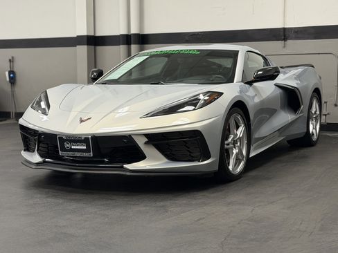 Used 2021 Chevrolet Corvette Stingray Preferred Cpe w/ Z51 Performance Package image 7