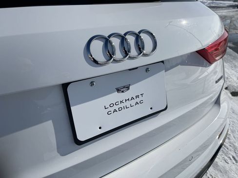 Used 2025 Audi Q3 2.0T Premium image 14