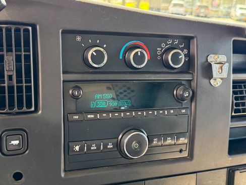 Used 2019 Chevrolet Express 2500 w/ Driver Convenience Package RWD image 28